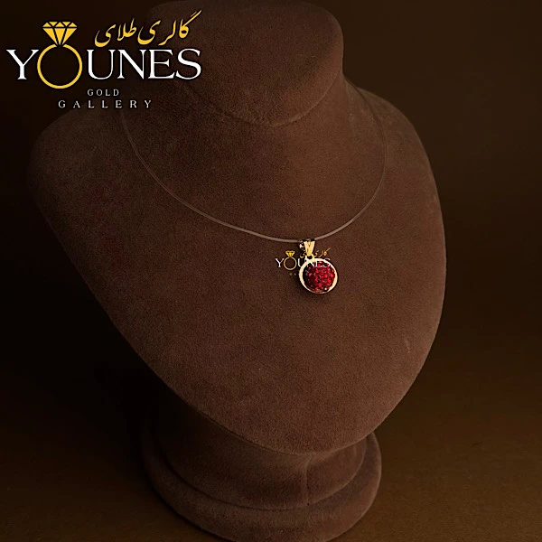 آویز سواروسکی گوی قرمز طلا